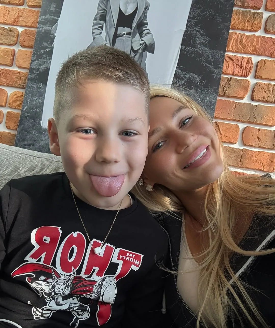 Більше п'яти років Юля виховувала сина сама