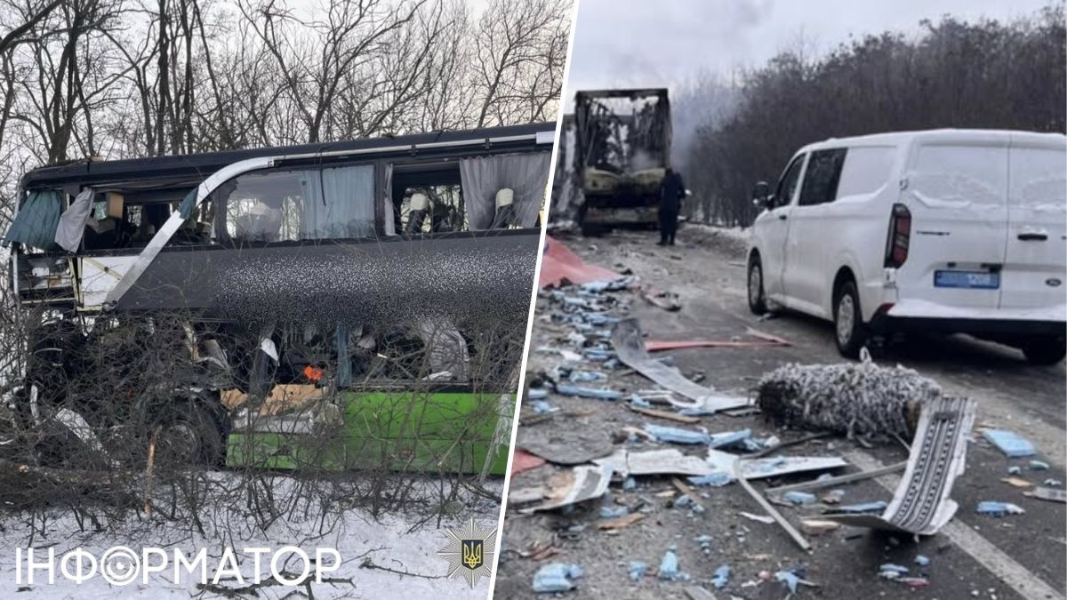 Двухэтажный автобус и грузовик столкнулись под Кропивницким: погибли два водителя