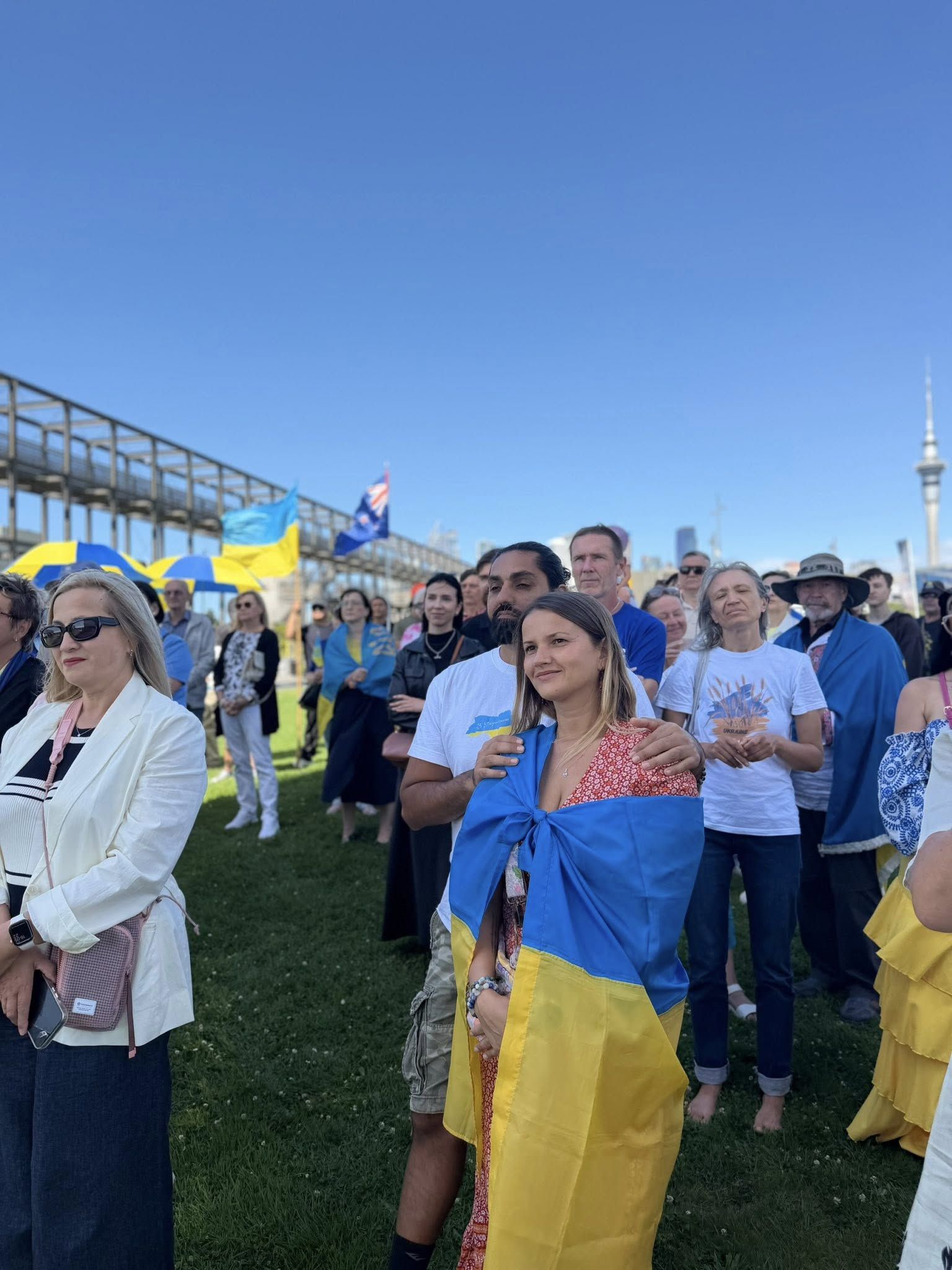 Акція в Окленді У світі пройшли марші солідарності з Україною до річниці вторгнення РФ 3