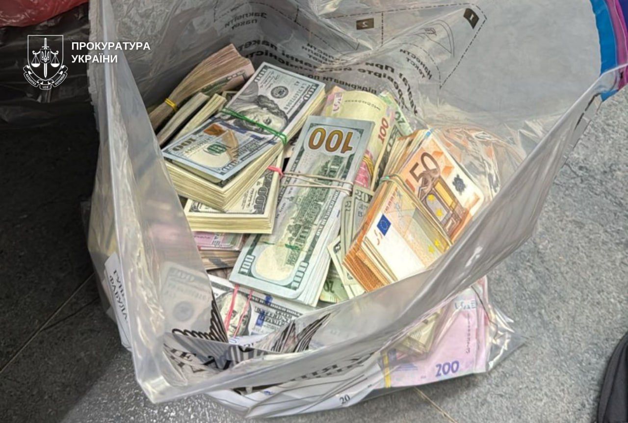 У Дніпрі викрили мережу шахрайських кол-центрів, які ошукували громадян ЄС на крипті