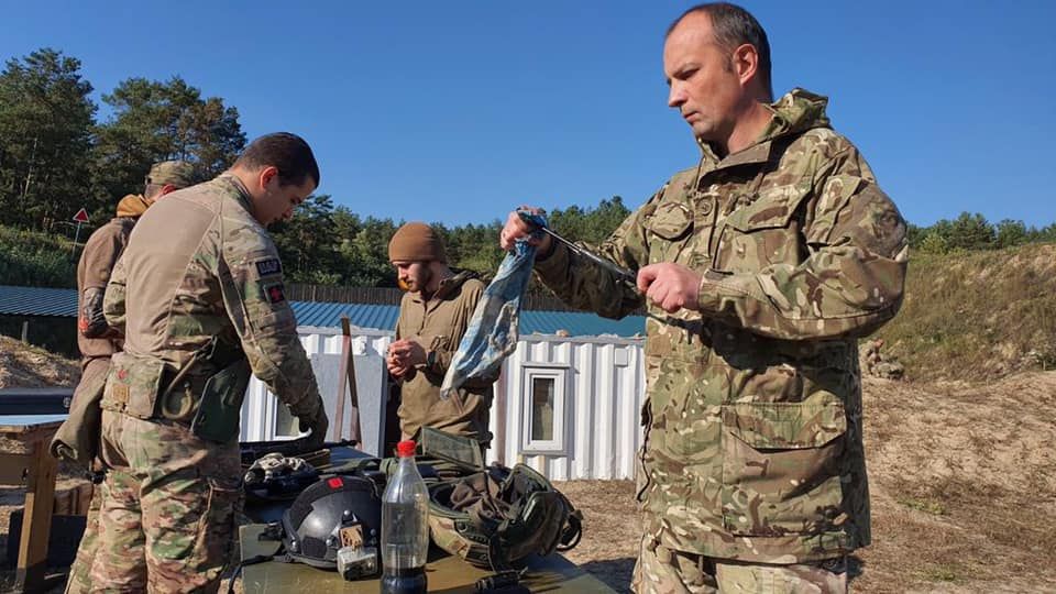 Муж Марички Егор Соболев успевает воевать и поддерживать всю свою семью