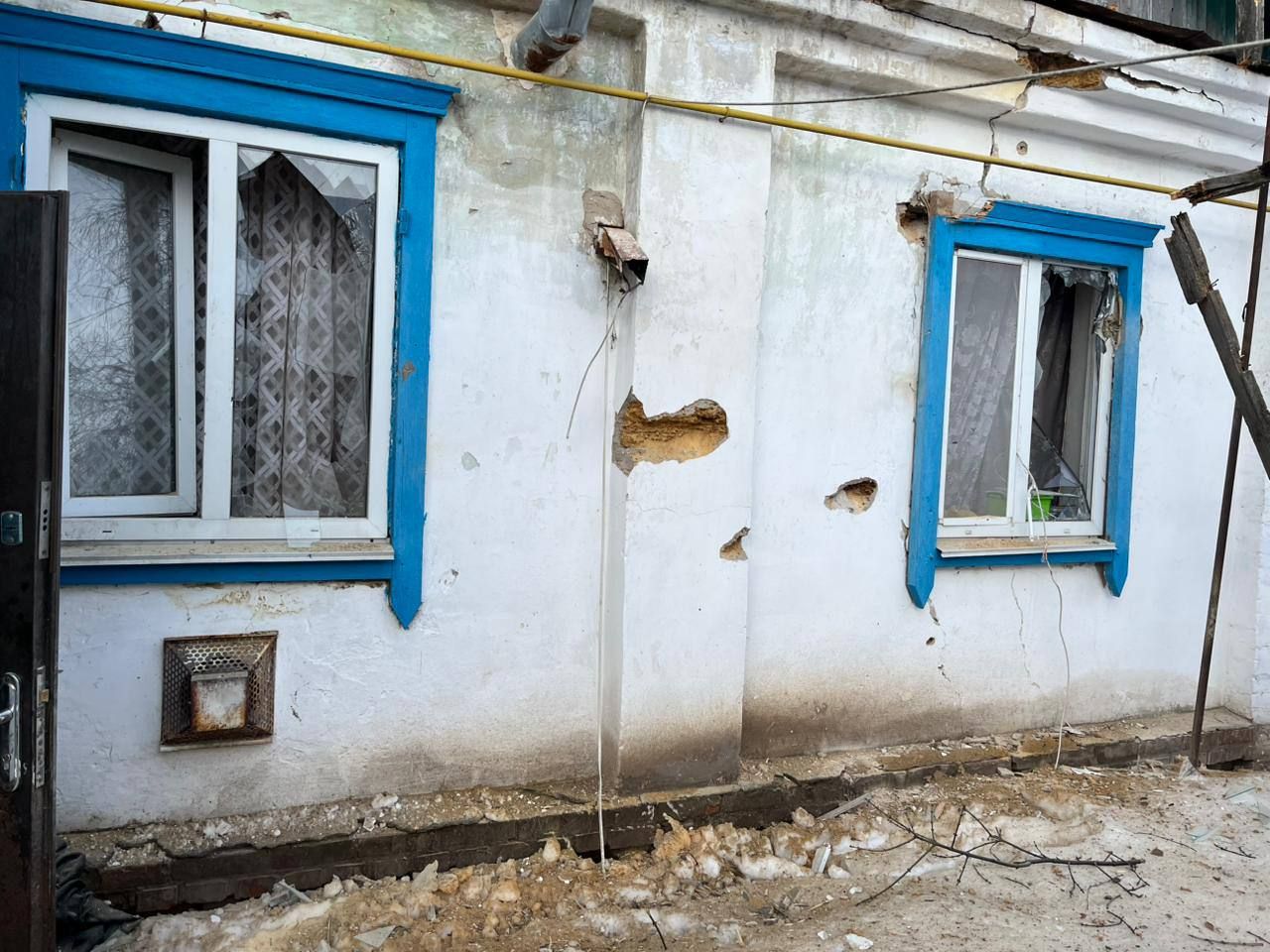 Понівечені будинки після обстрілу РФ