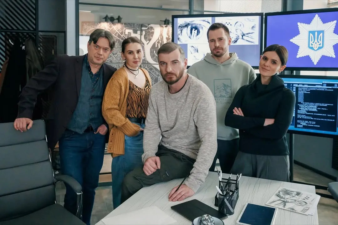 С сыном Богдана Ступки Остапом, Рыбалевский сыграл в сериале «Митець».