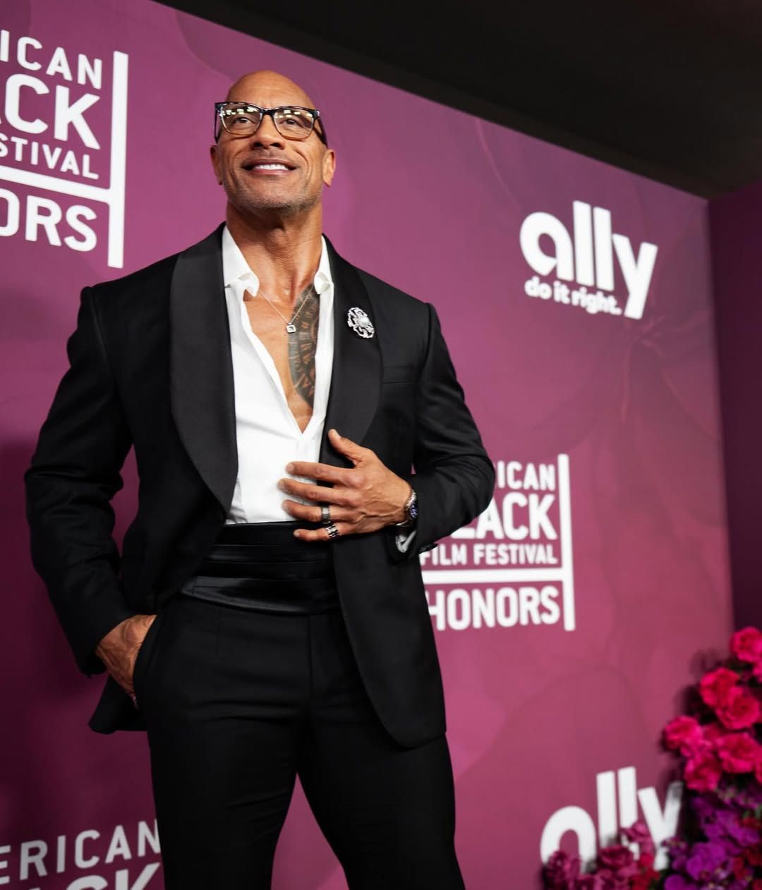 По словам Усика, Двейн Джонсон искренне интересовался судьбой Украины. По словам Усика, Двейн Джонсон искренне интересовался судьбой Украины.