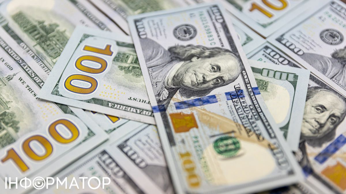 Долар виграв від війни Ірані, але може швидко втратити позицію — Reuters