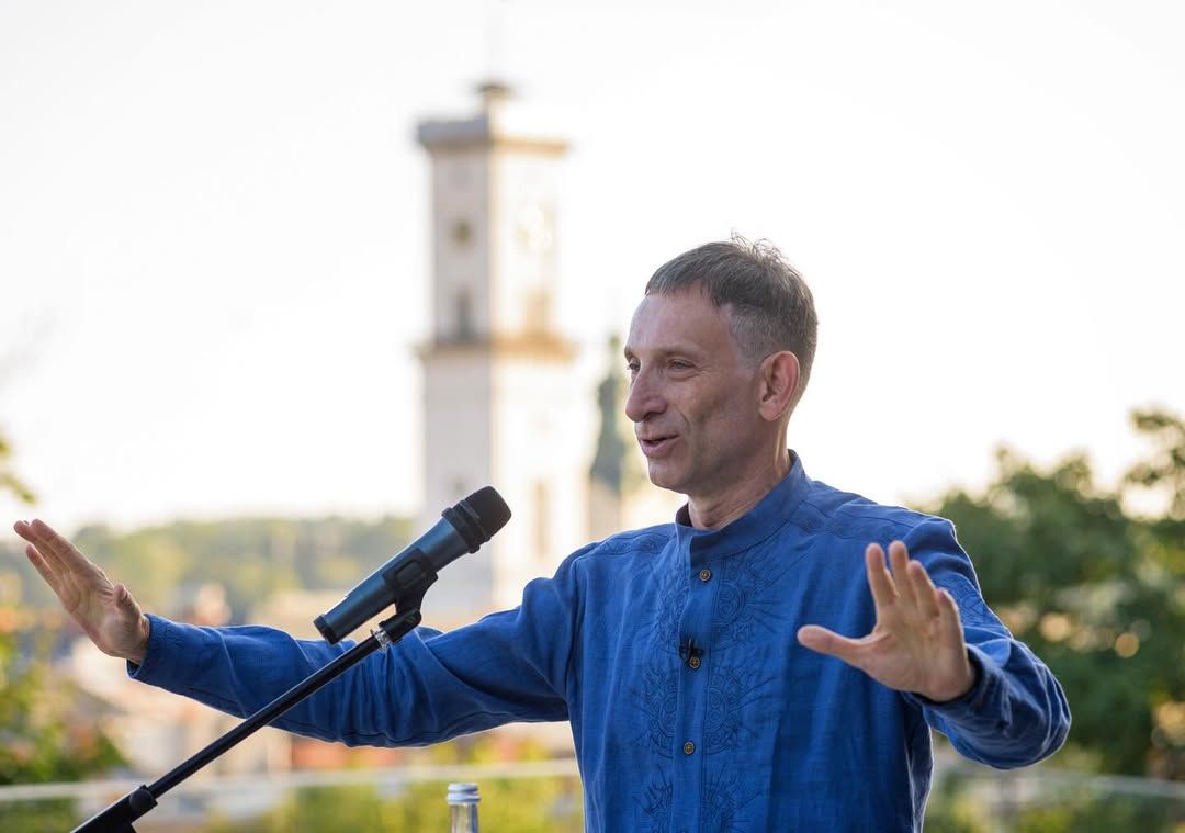 Харчишин уточнив, що любить слухати Портникова аж до ранку.