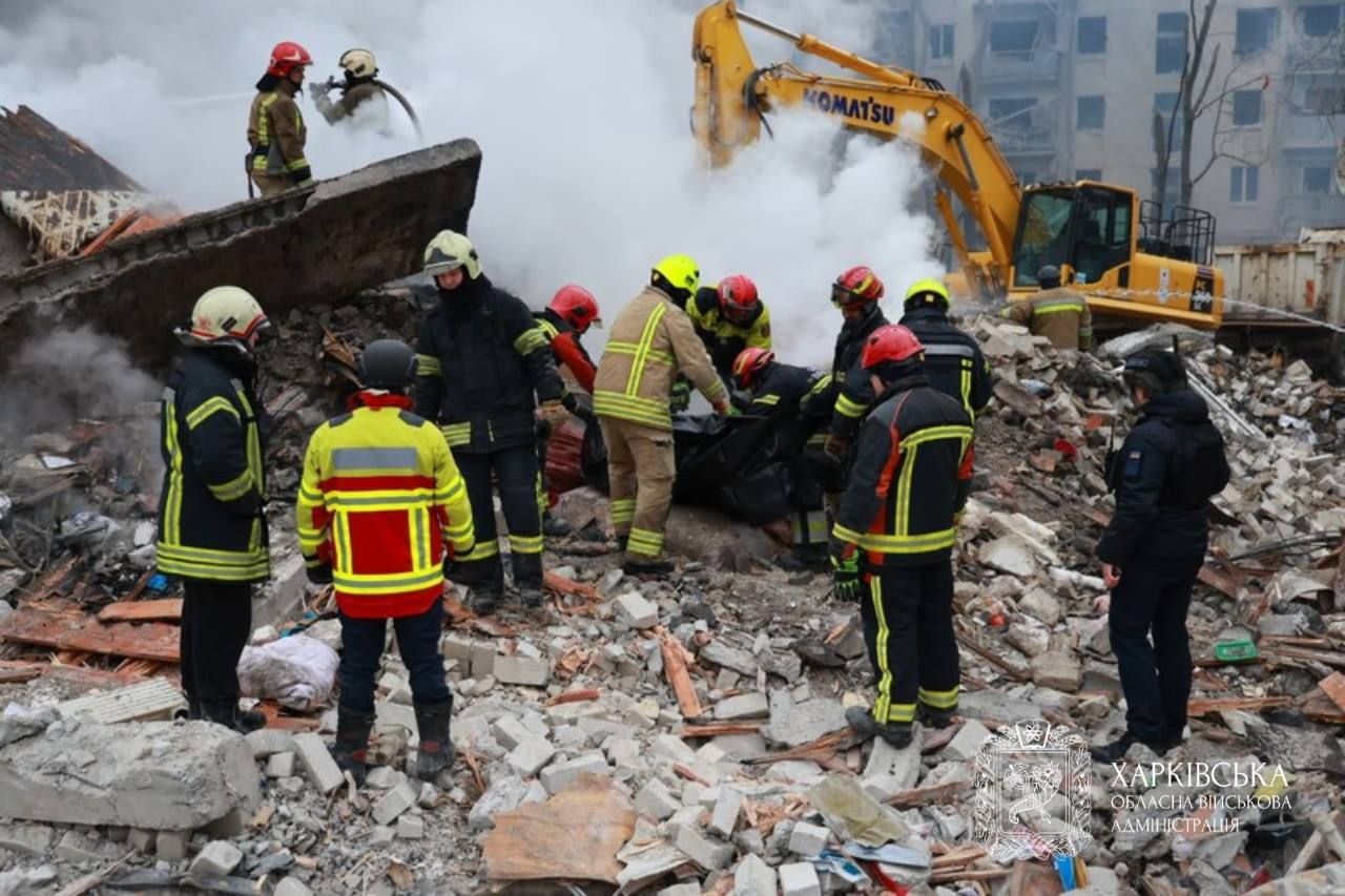 Спасательные работы на месте теракта РФ продолжаются