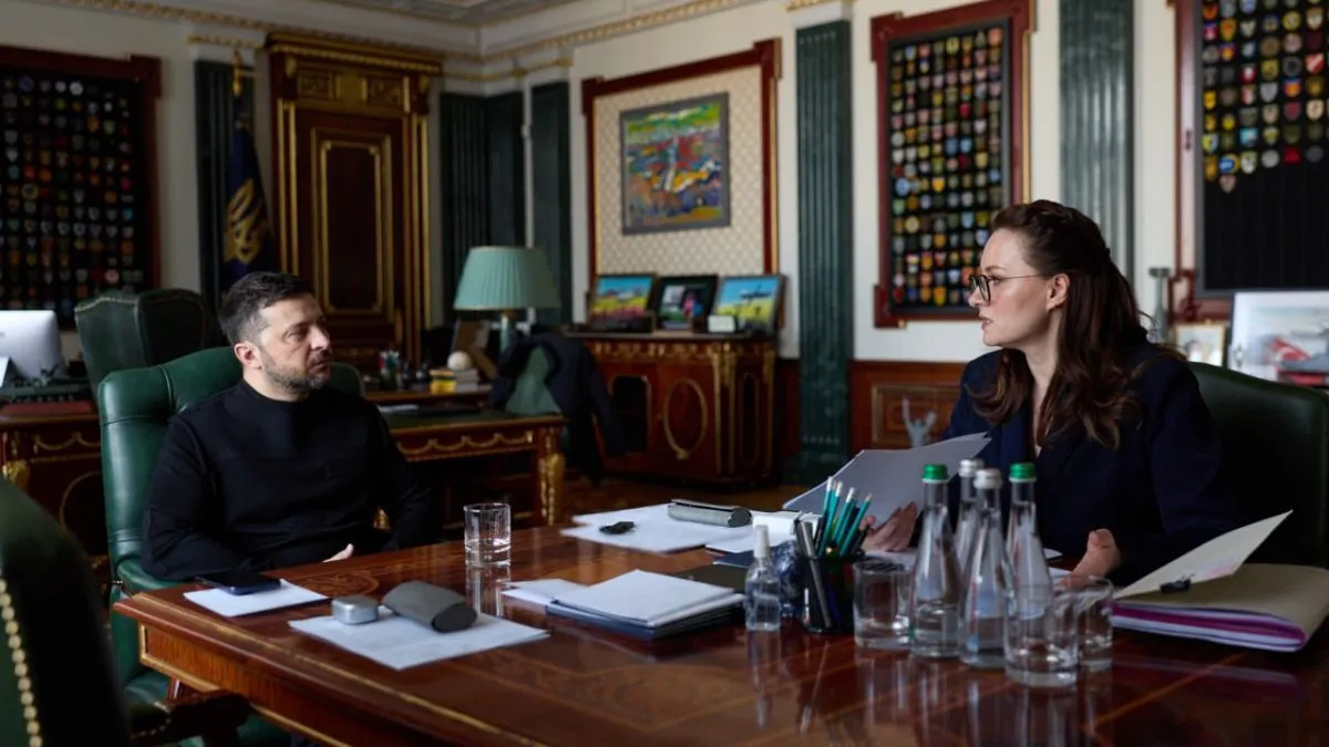 Зеленський доручив Кабміну роздати пенсіонерам по 1500 грн і ввести кешбек на пальне