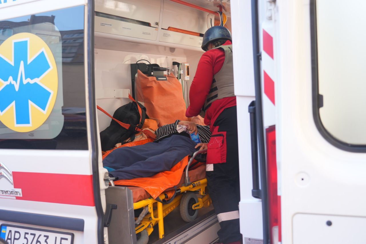 В Запорожье много пострадавших в результате обстрела РФ