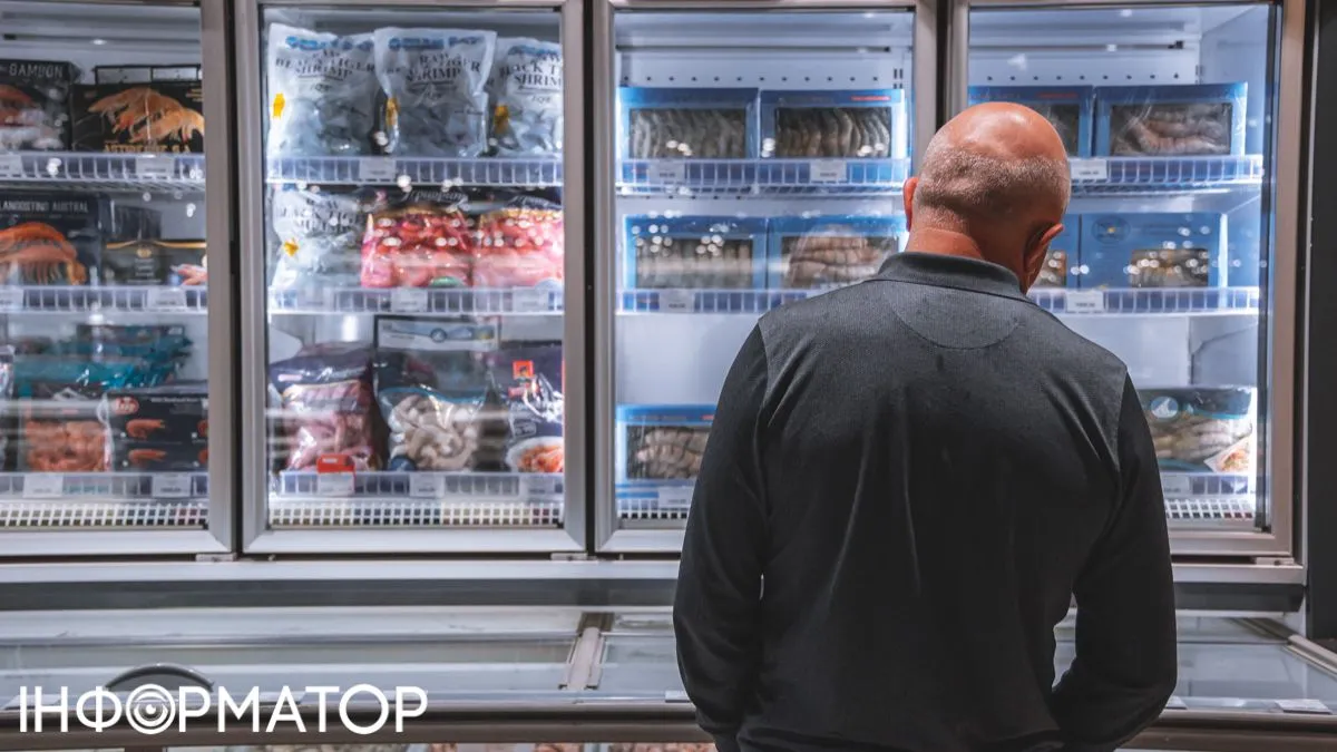 Українці стрімко біднішають — статистика цін і зарплат