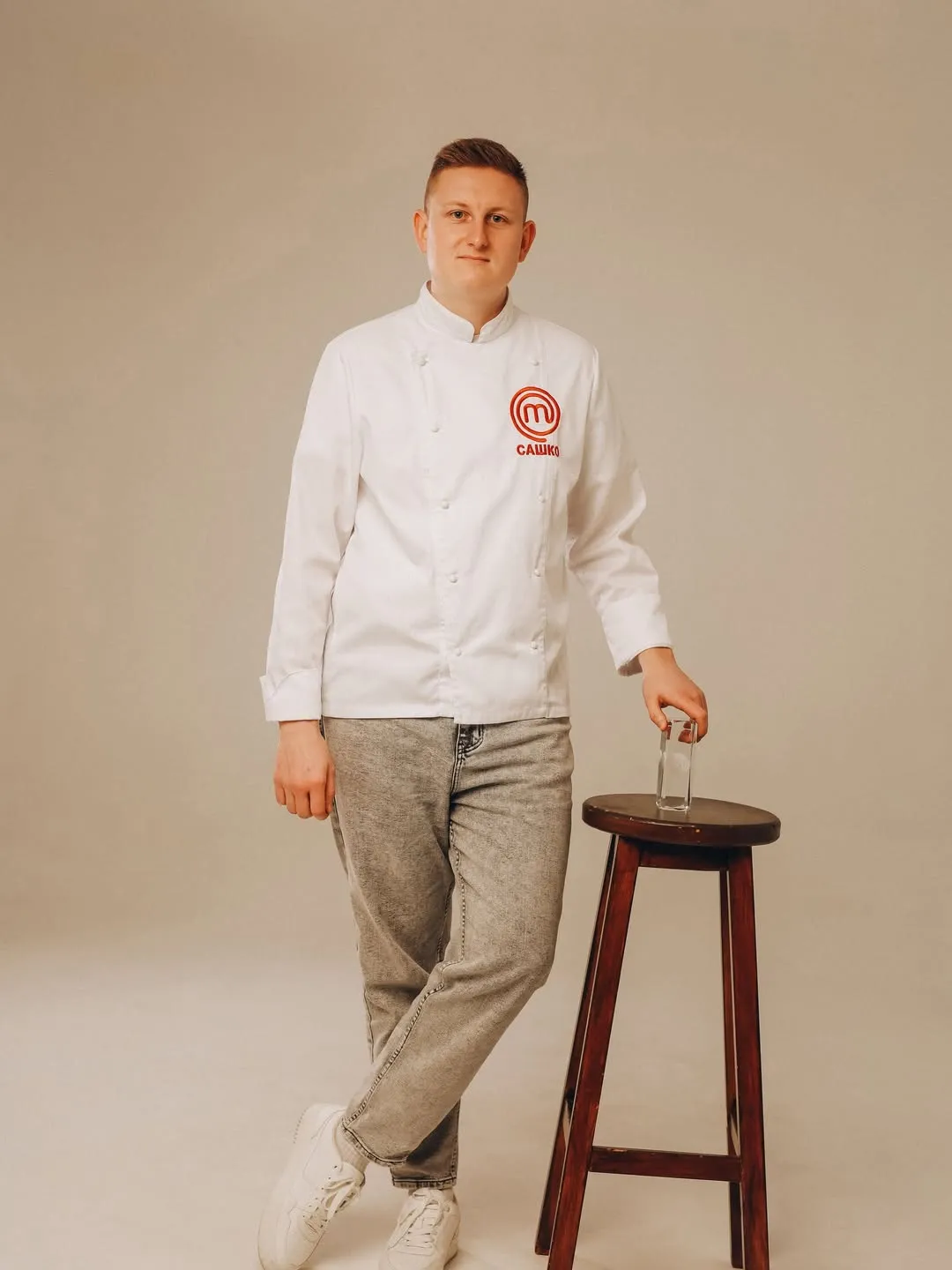 Переможець 16-ого сезону МайстерШефу тепер - військовослужбовець ЗСУ. Переможець 16-ого сезону МайстерШефу тепер - військовослужбовець ЗСУ.