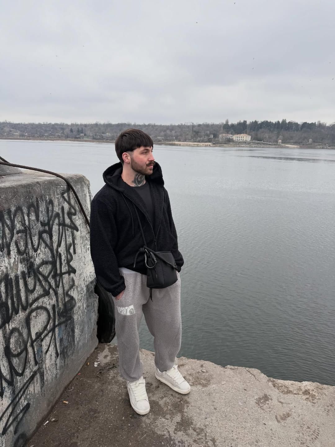 Екс-наречений співака Петро Злотя.