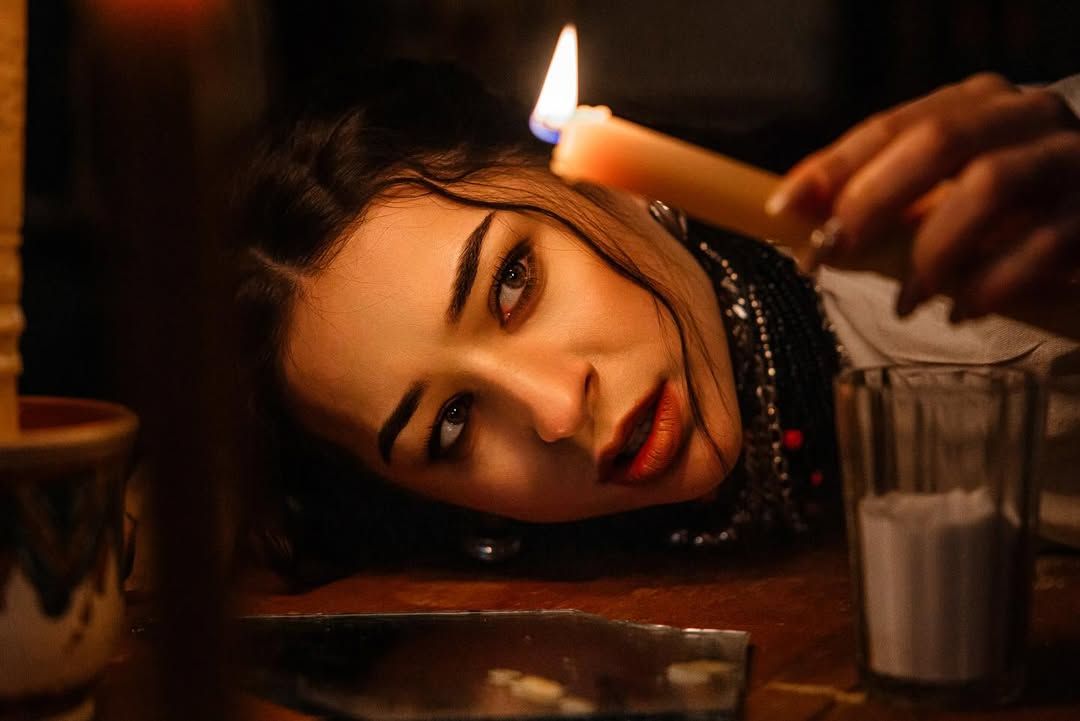 У самої Ірина карєра в драмтеатрі свого часу не склалася.