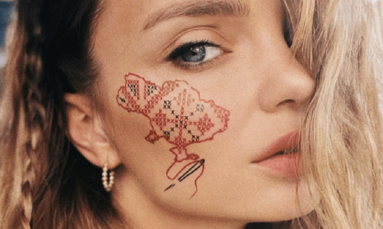 Яке сьогодні, 21 березня, свято: Всесвітній день поезії та татуювання 3