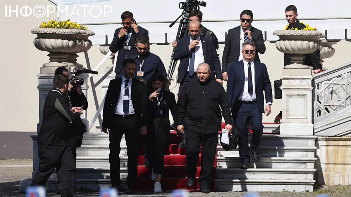 Одна з країн світу знов готова посадити Україну і РФ за стіл переговорів