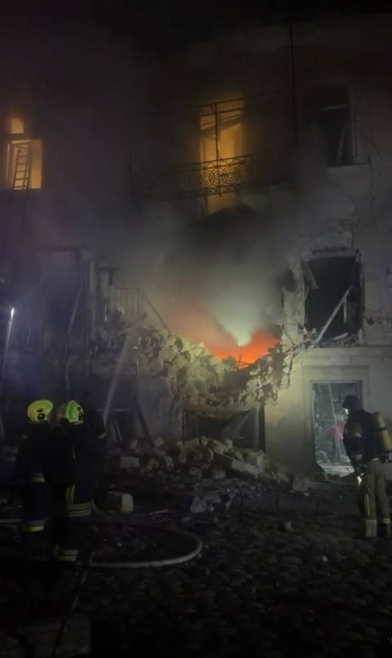 Наслідки ворожого обстрілу в Одесі. Фото: МВА