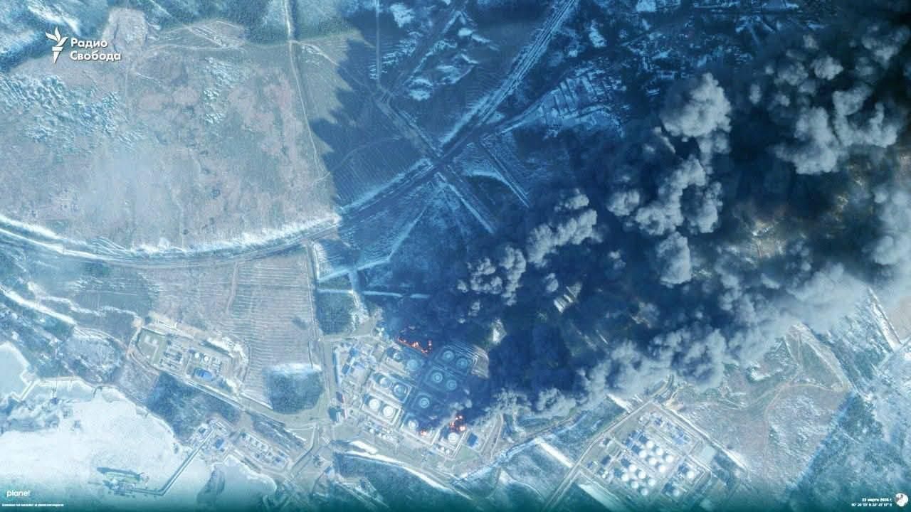 Нафтові порти у РФ горять після атак БПЛА