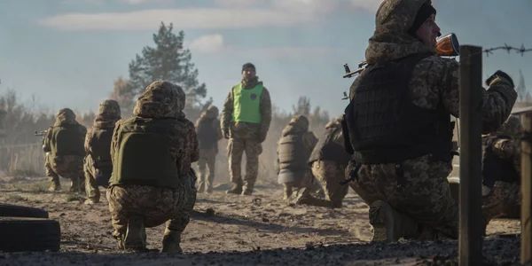 Обучение военных на полигоне. Фото: Центр подготовки подразделений/Facebook