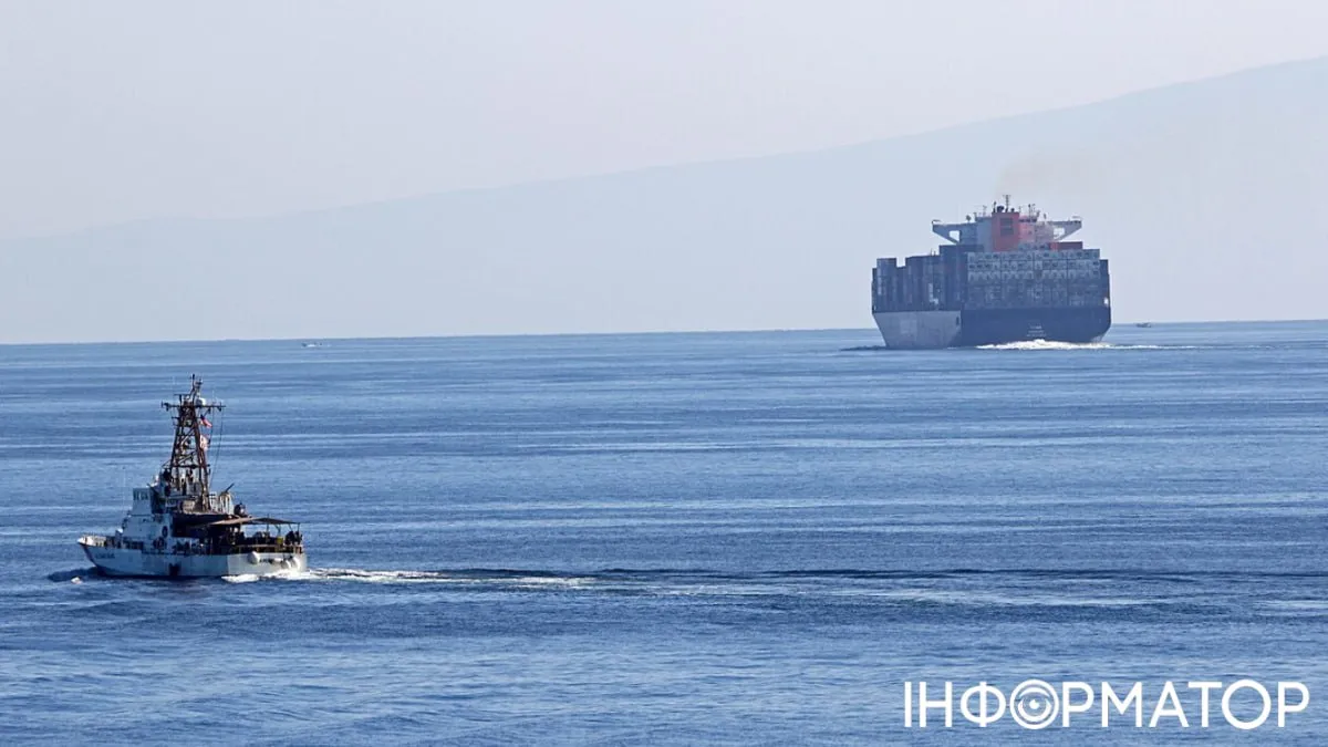 Иран сообщил ООН, что невраждебные суда могут проходить через Ормузский пролив