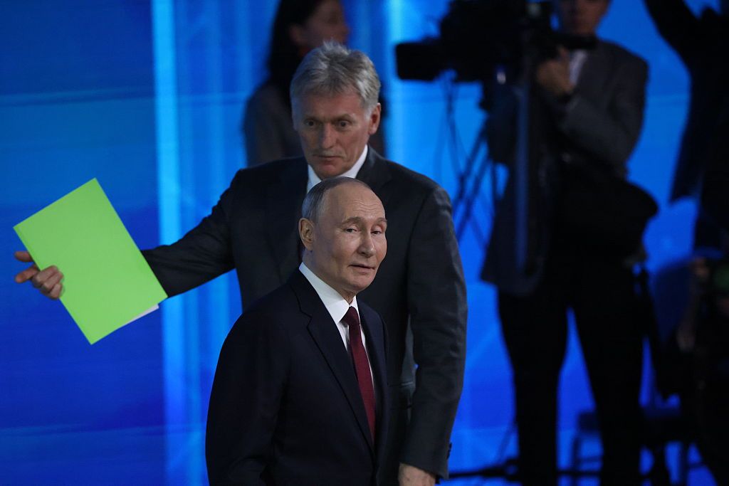 Для Путіна з Пєсковом актуальною є тема виборів в Україні