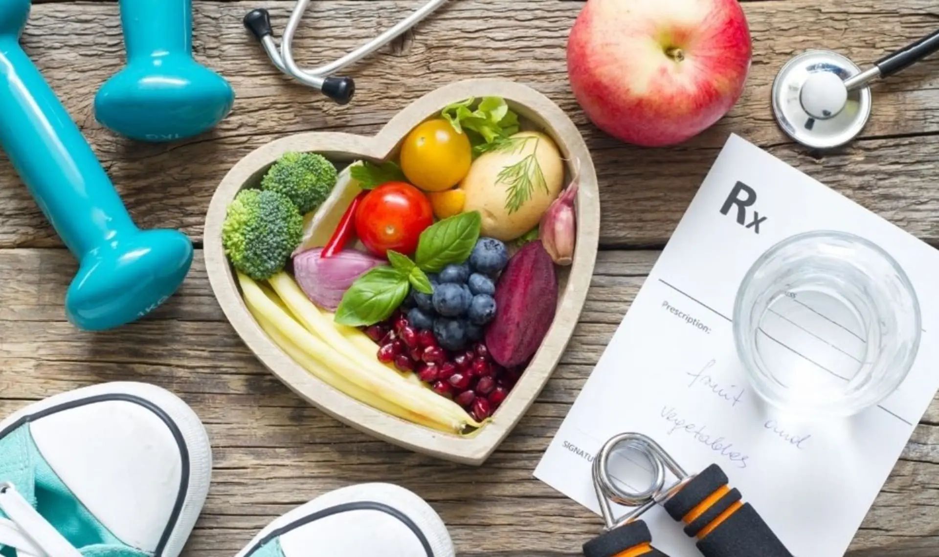 Спорт, корисна їжа та сон – є ключовими у підтримання здоров'я. Здоров'я