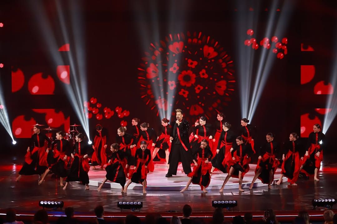 Амадор Лопес.