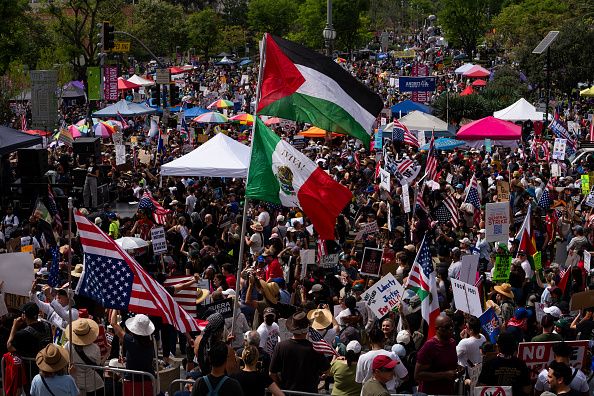 Акция No Kings в Лос-Анджелесе. Фото: Getty Images Акция No Kings в Лос-Анджелесе. Фото: Getty Images