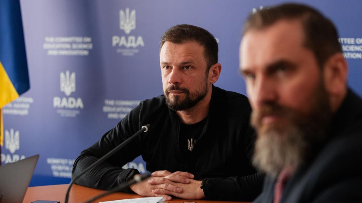 Підвищення зарплат вчителів: нардеп назвав роботу МОН незадовільною