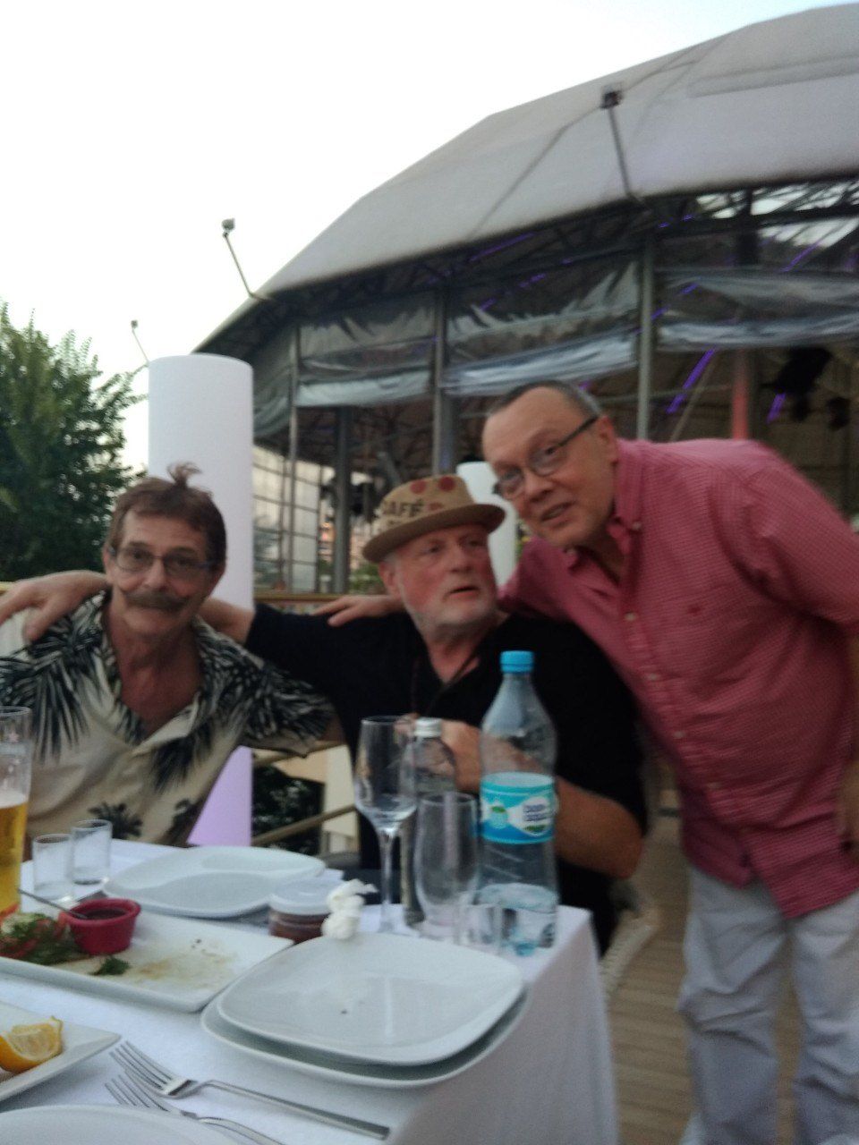 Володимир Комаров.