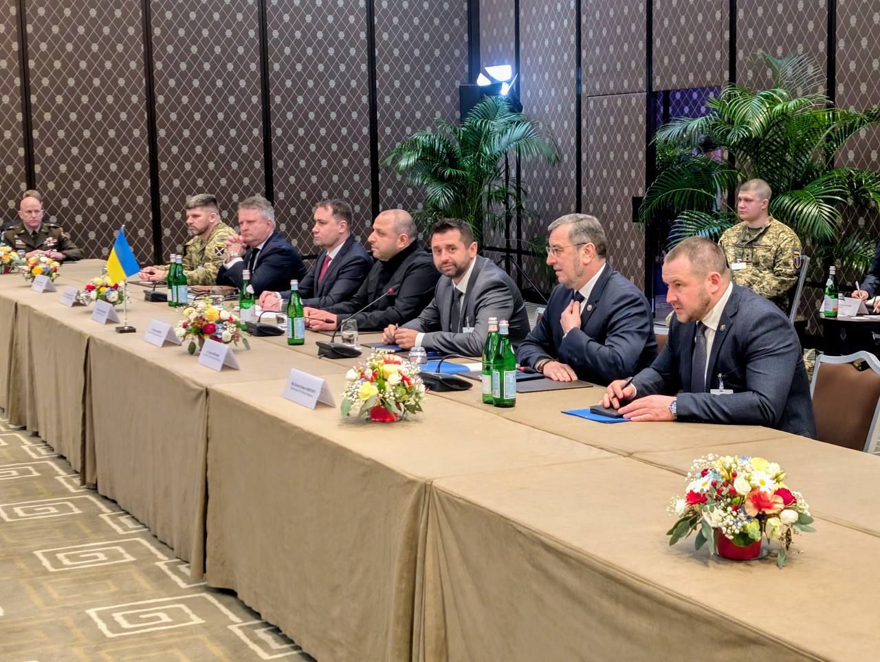 Мирні переговори