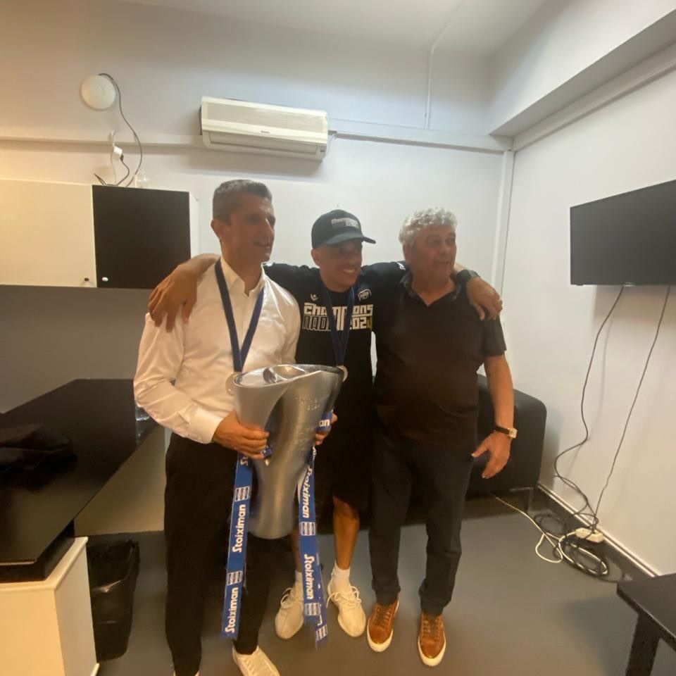 Тайсон вместе с тренером Луческу. Тайсон, Луческу.