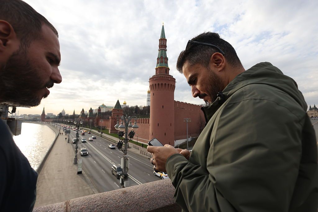 Пропагандисты РФ бегут из России