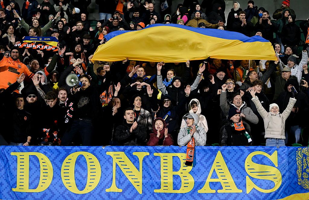 Украинцы на весь мир кричат, что Донбасс не отдадут врагу