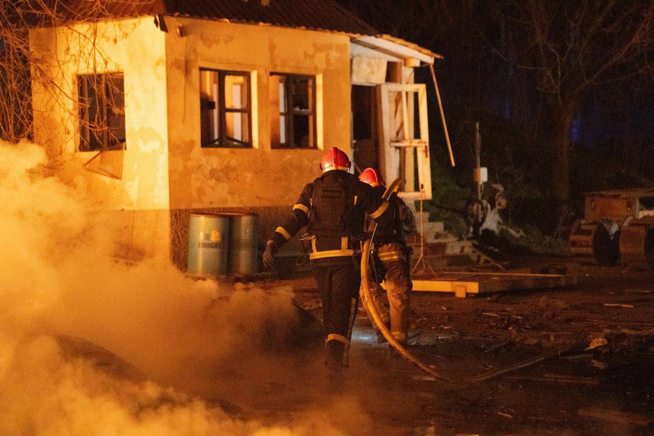 Російські дрони атакували Одесу та область: загинули цивільні, є руйнування 2