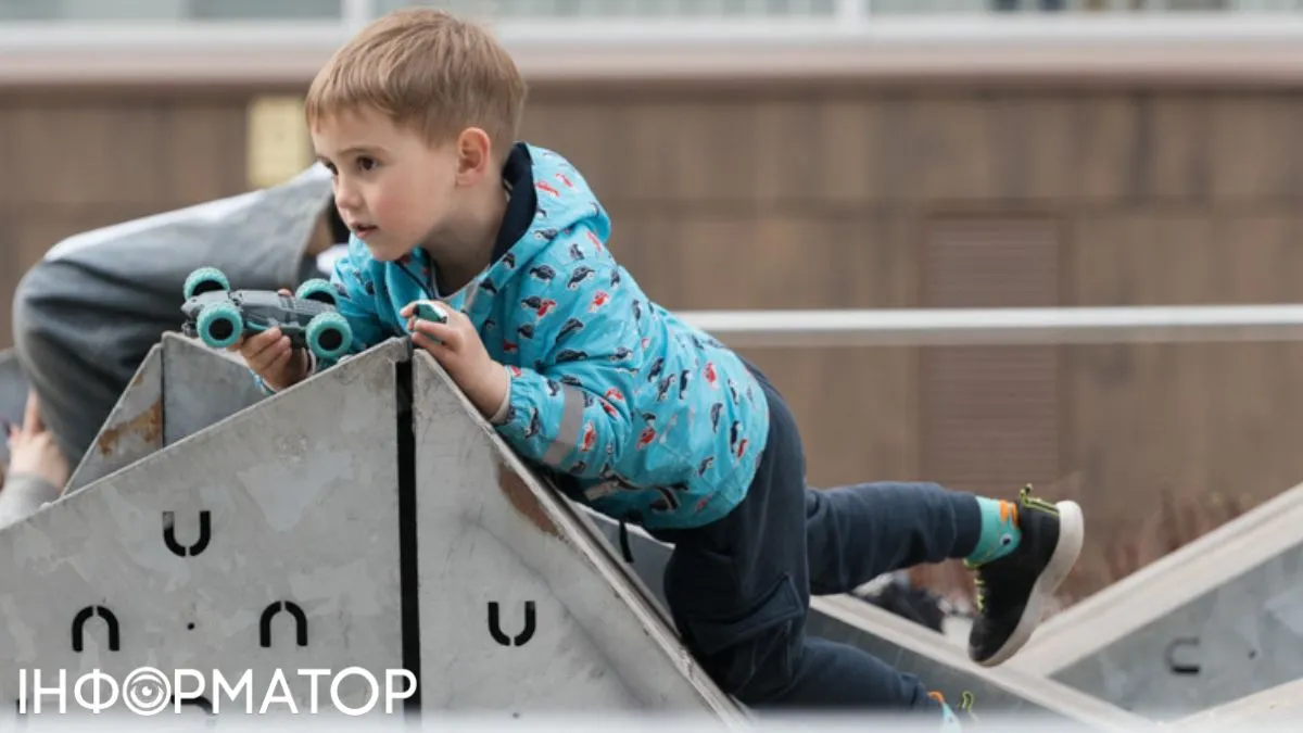 Деякі закордонні паспорти дітей втратили чинність: рішення Уряду