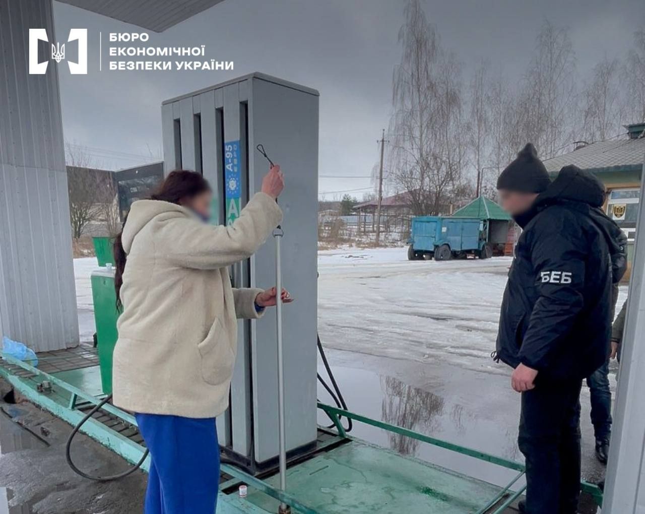 Незаконний збут бензину і дизелю на Харківщині: БЕБ завершило досудове розслідування 2