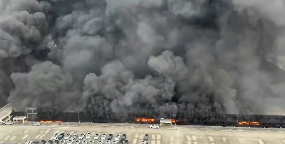 Спалахнула пожежа в Китаї Пожежа в Китаї