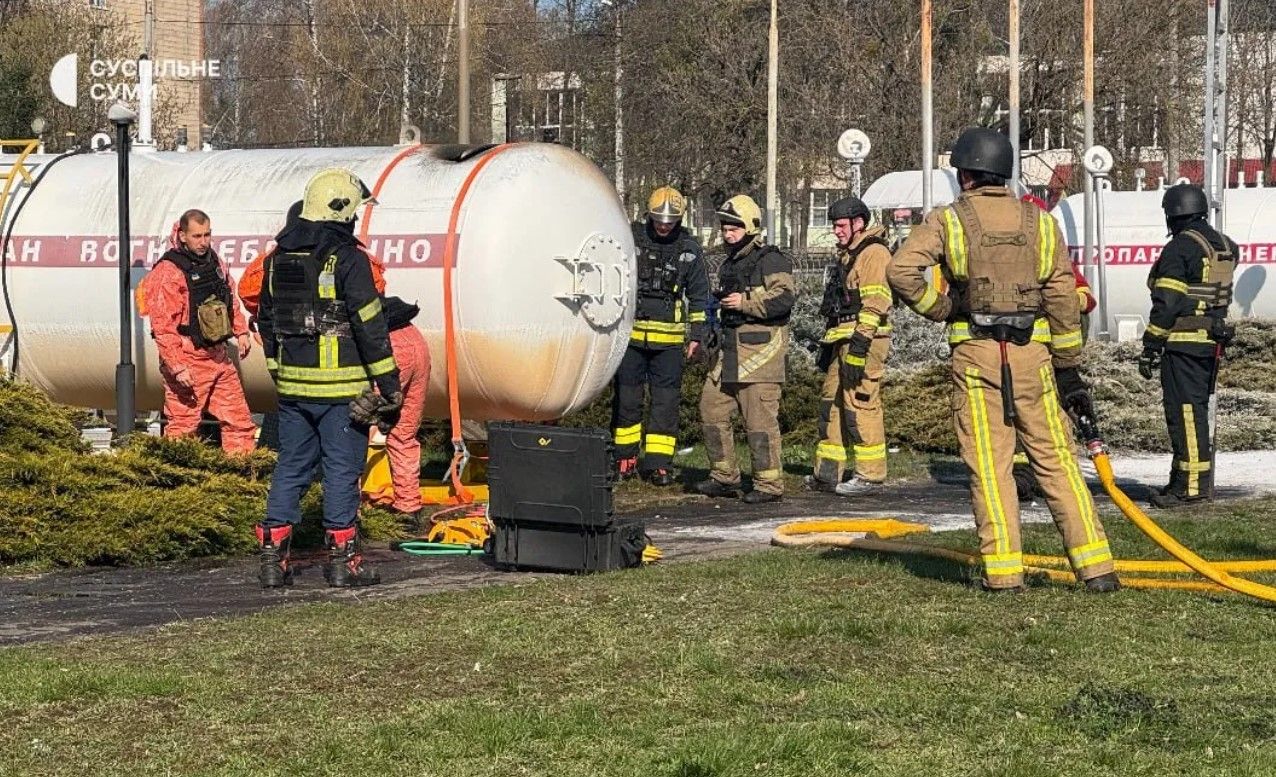 удари по АЗС