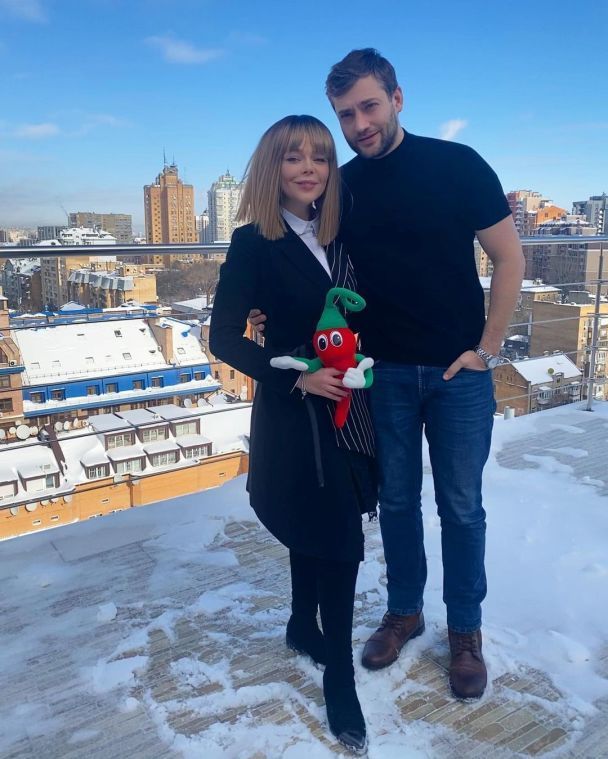 Українська співачка Аліна Гросу і російський актор Роман Полянський зустрічалися. Співачка Аліна Гросу і актор Роман Полянський.