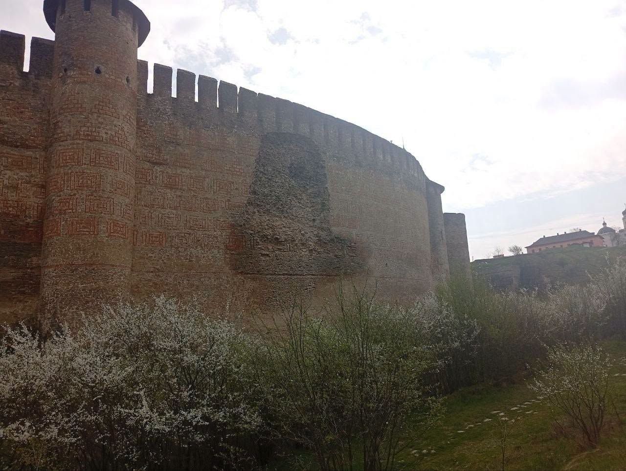 Надзвичайно небезпечний стан Хотинської фортеці