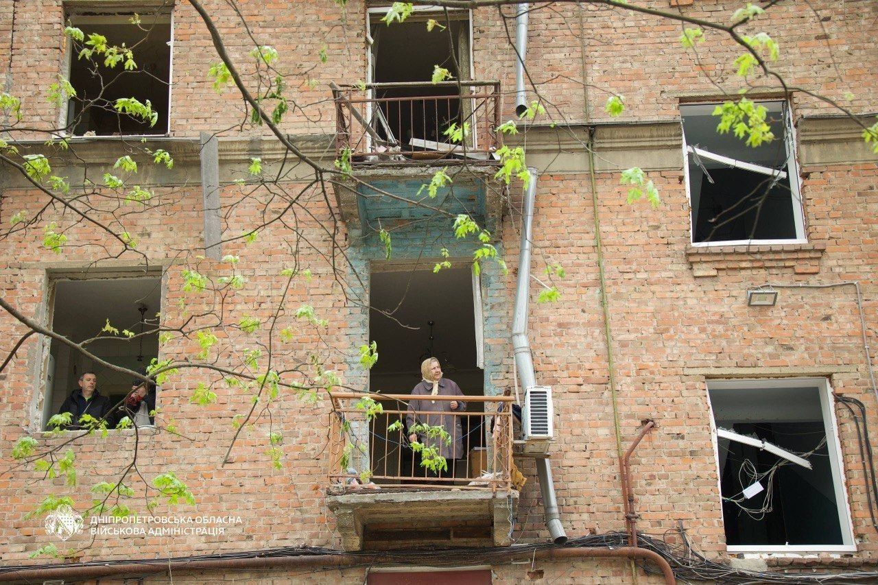 разрушенная многоэтажка