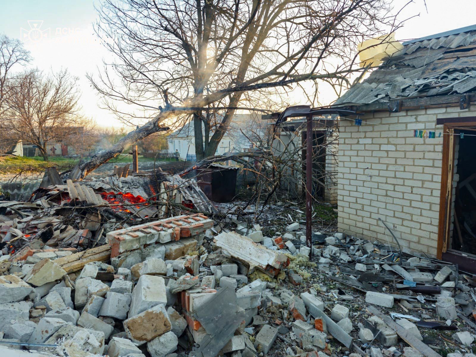 Зруйнований будинок