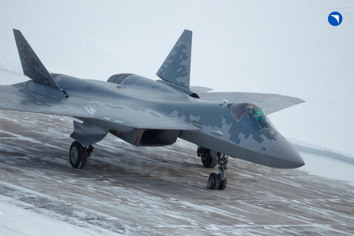 Самолет Су-57
