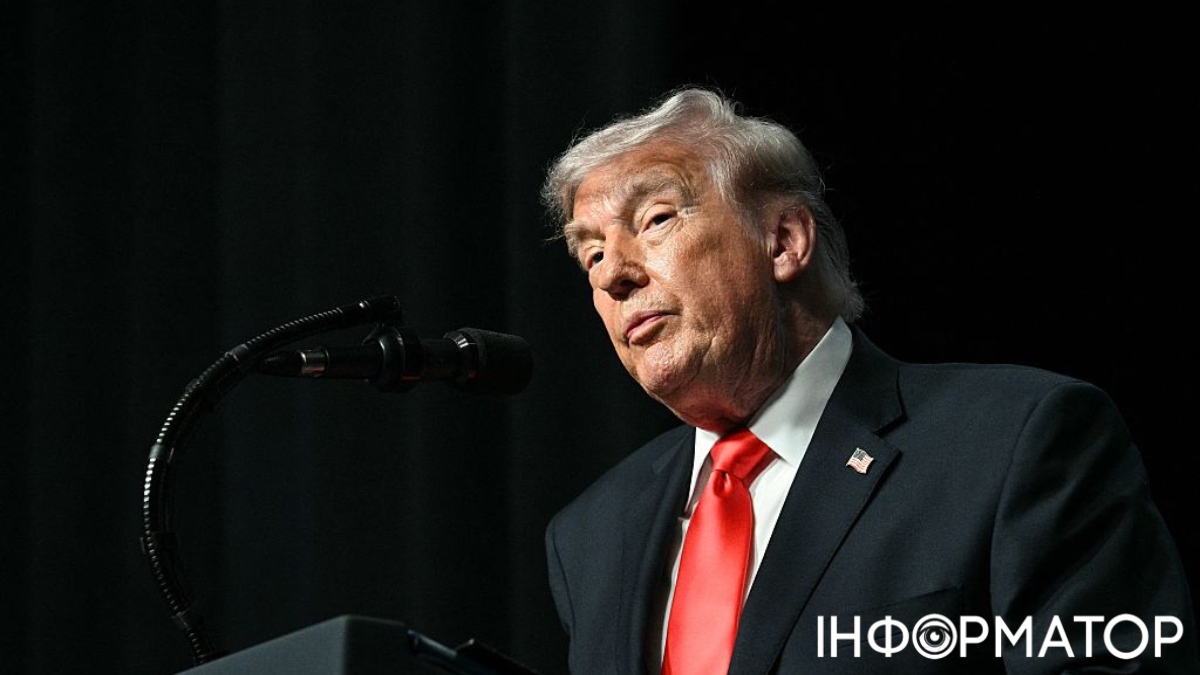 Трамп зупинив операцію зі звільнення кораблів, які застрягли в Ормузькій протоці