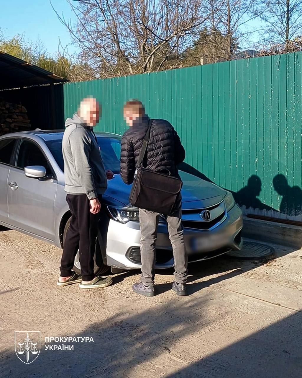 Випивка під виглядом багажу дипломатів: викрито схему контрабанди алкоголю на мільйони 2