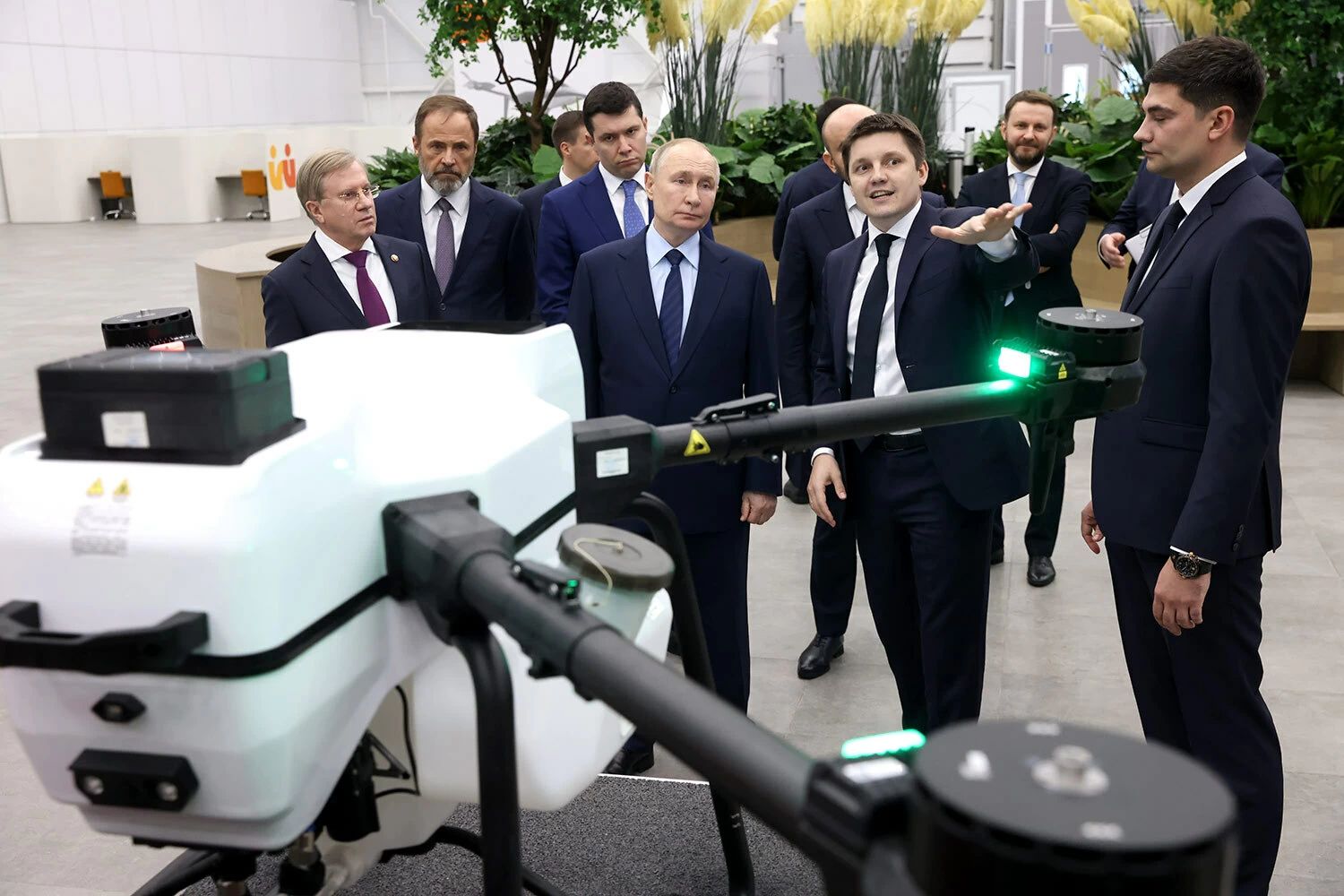 Козаренко, Путин, макет