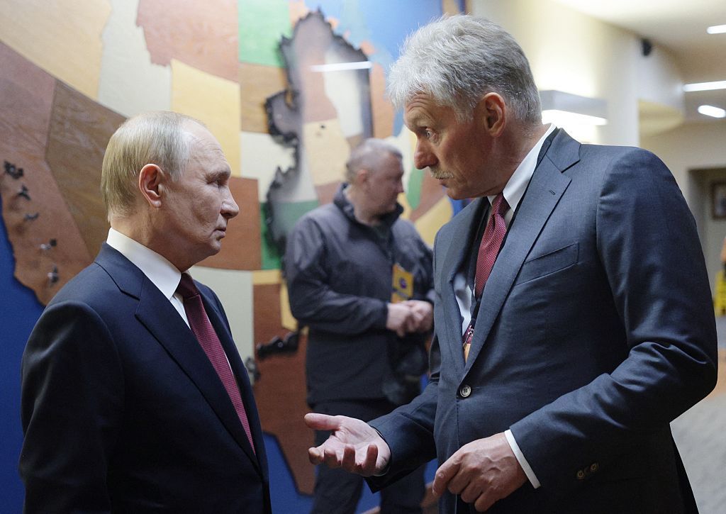 Володимир Путін і Дмитрій Пєсков