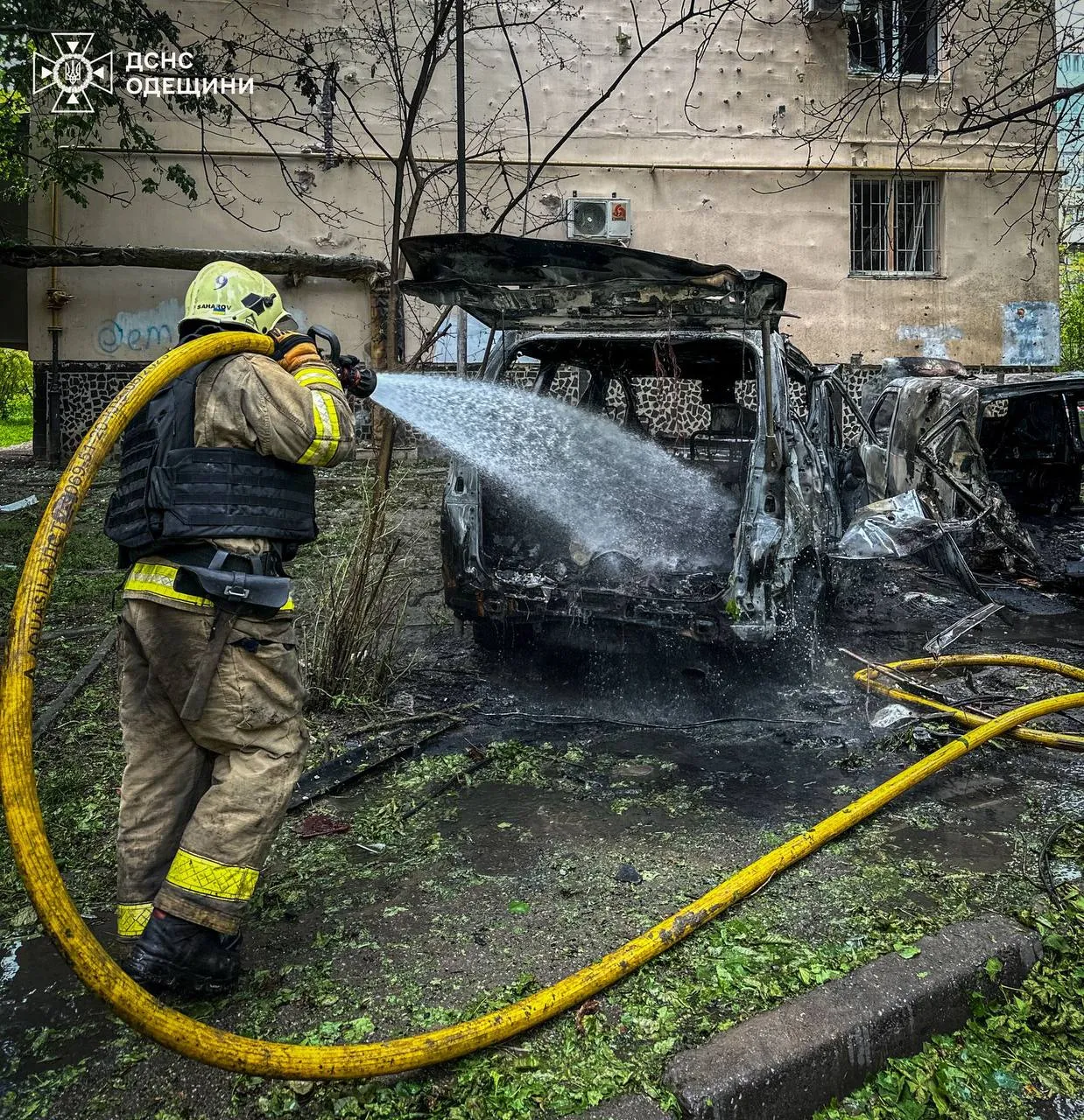 Пожежі в Одесі на місці обстрілів РФ