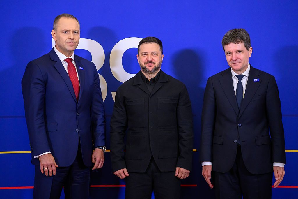 Президент України Володимир Зеленський та президент Словацької Республіки Петер Пеллегріні взяли участь у саміті Бухарестської дев'ятки (B9) та країн Північної Європи в Бухаресті