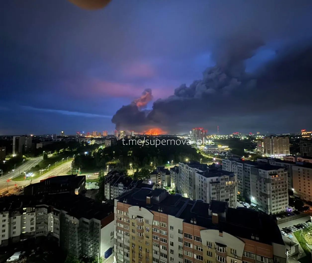 Дрони Сил оборони прилетіли до Рязані - НПЗ охоплений полум'ям, а росіяни влучили у власну багатоповерхівку 4